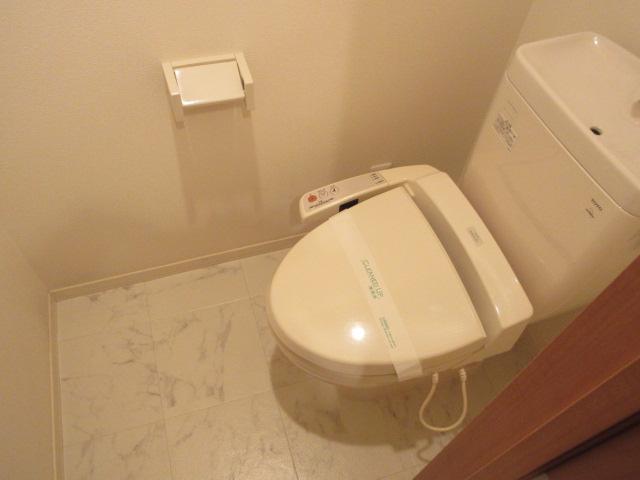 トイレ　参考写真になります