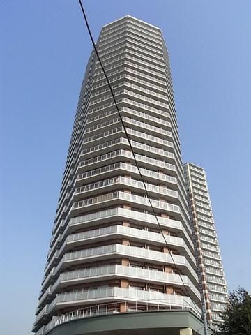 その他　東中野駅前のランドマークタワー
