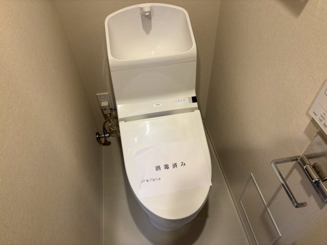 トイレ　※過去退去時のお写真です