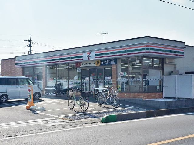 コンビニ　セブンイレブン栄町２丁目店（コンビニ）まで700m