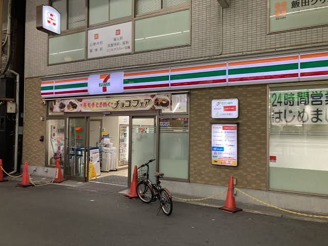 コンビニ　セブンイレブン大阪十三東2丁目店（コンビニ）まで155m