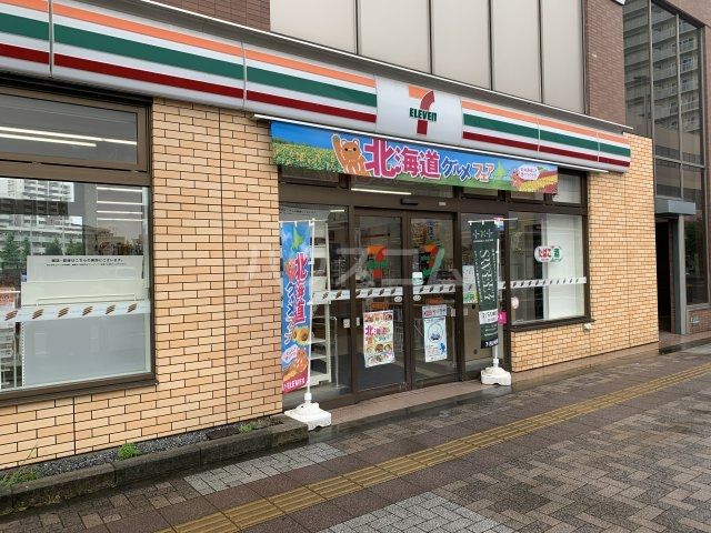 コンビニ　セブン-イレブン 上福岡駅西口店（コンビニ）まで216m