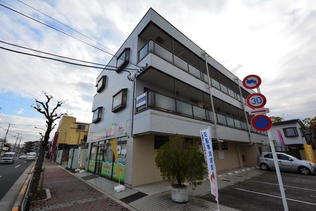 エントランス　外観