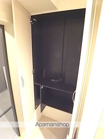 LAZO上汐の玄関写真