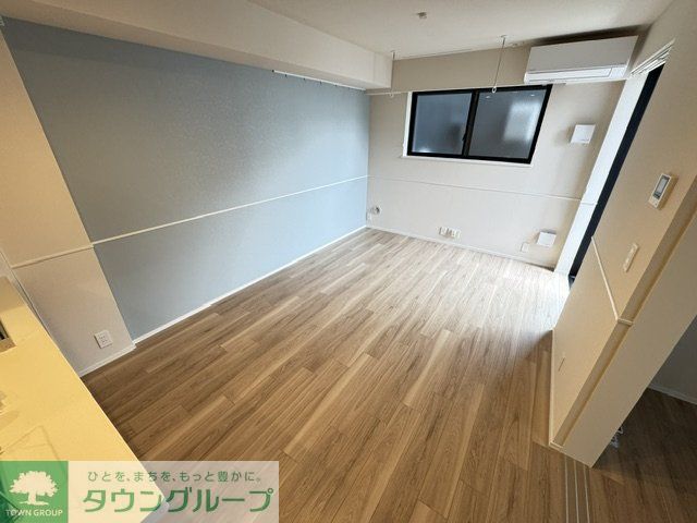 ブルーライン 中田駅 徒歩1分 2階建 築1年の居間写真