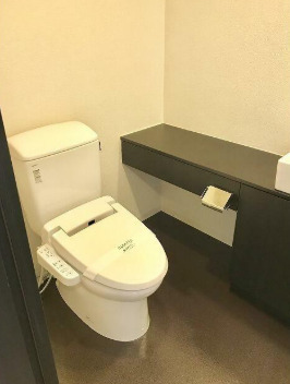 ＪＲ山手線 高田馬場駅 徒歩4分 15階建 築17年のトイレ写真