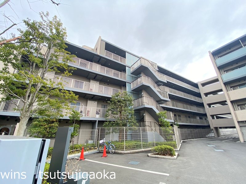 小田急線 成城学園前駅 徒歩9分 築6年