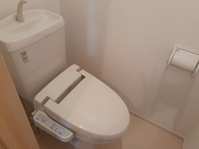 グランソレイユ楠葉のトイレ写真