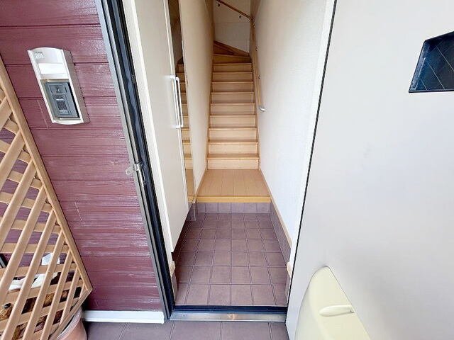 玄関　落ち着いた玄関です