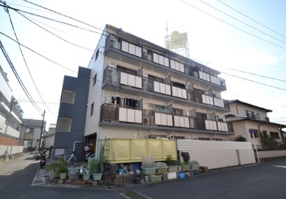 広島市佐伯区美の里のマンションの建物外観