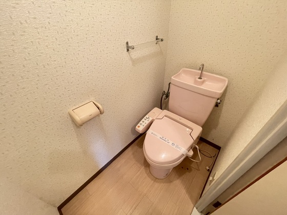 【ネオデラサンテのトイレ】