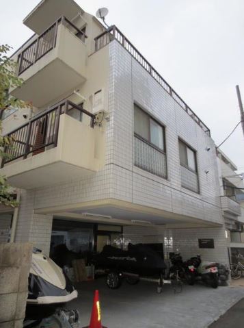 建物外観　閑静な住環境で人気の西原エリアに位置します☆