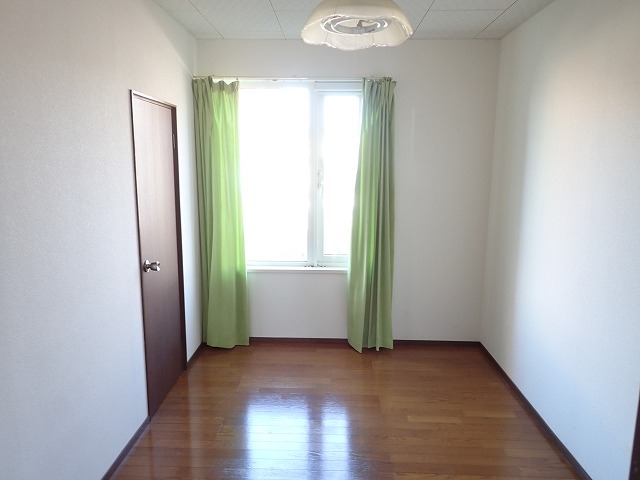その他部屋・スペース　洋室４．３帖のお部屋です