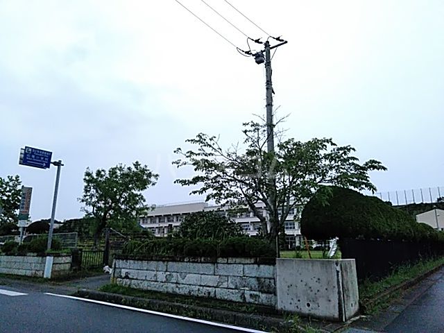 【山武市松尾町五反田のアパートの小学校】