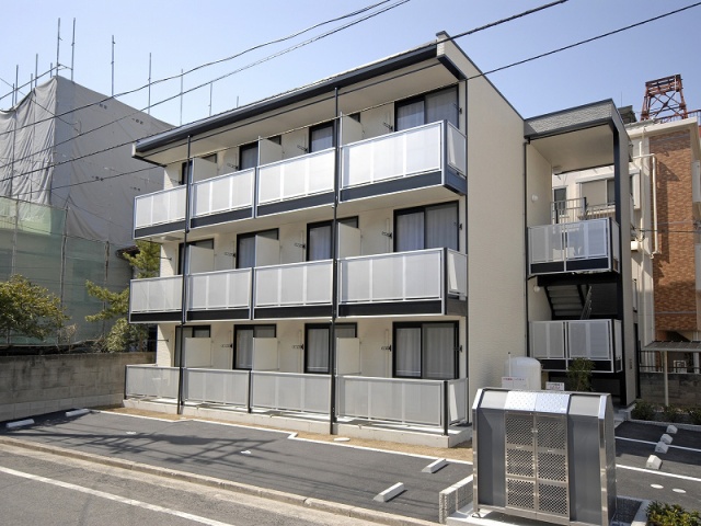 広島市中区吉島町のマンションの建物外観