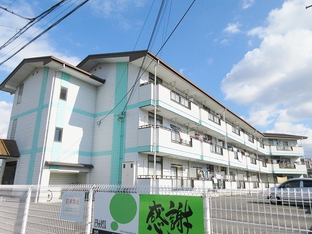 甲賀市水口町貴生川のマンションの建物外観