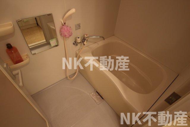 バス・シャワールーム　お風呂で日々の疲れを落としましょう
