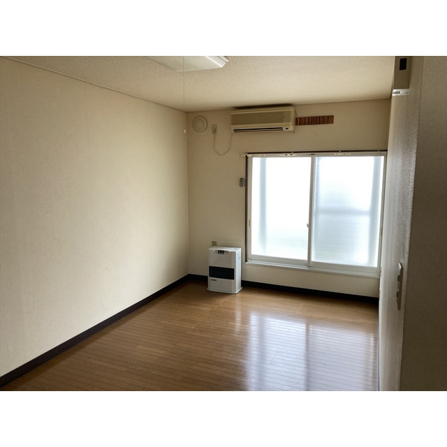 居室・リビング　洋室（10帖）の様子