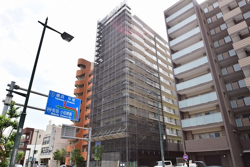 小田原市本町のマンションの建物外観