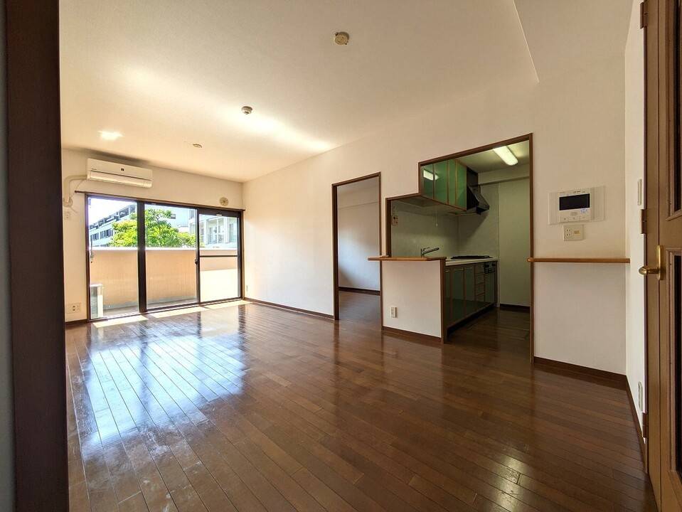 居室・リビング　リビング