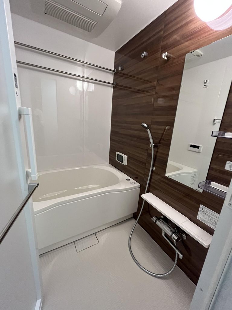 バス・シャワールーム　バス