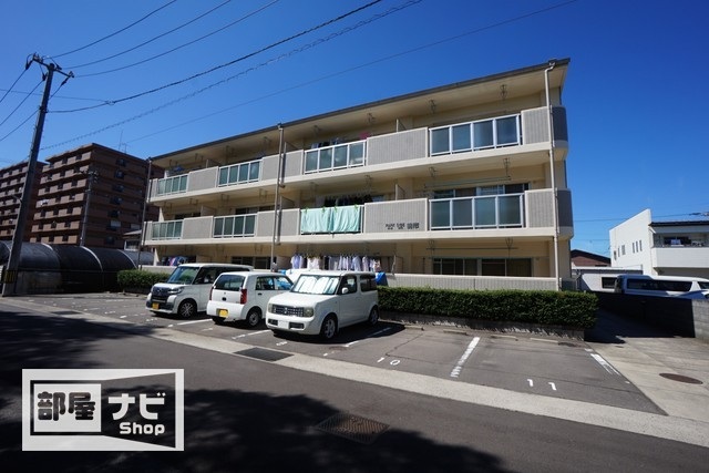【パークサイド鶴市の建物外観】