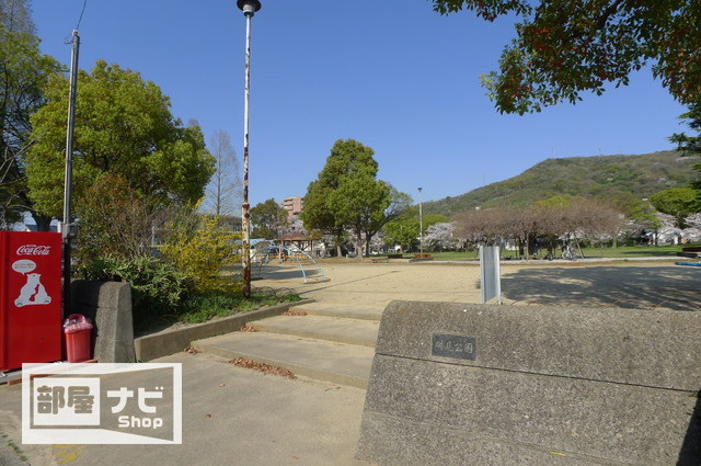 【パークサイド鶴市の公園】