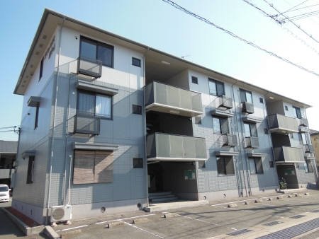 【福山市引野町のアパートの建物外観】