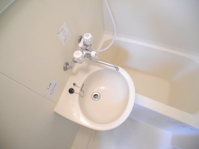 洗面設備　※室内画像は別号室のもの