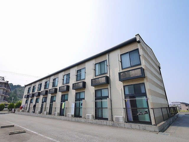 建物外観　外観は落ち着いています