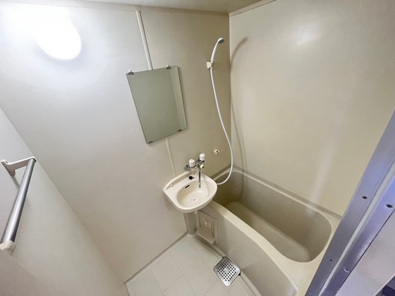 洗面設備　※別部屋の写真です