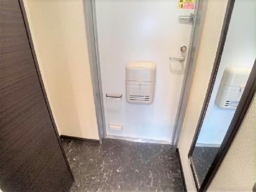 玄関　設備・仕様は号室により異なる為、現況を優先致します。