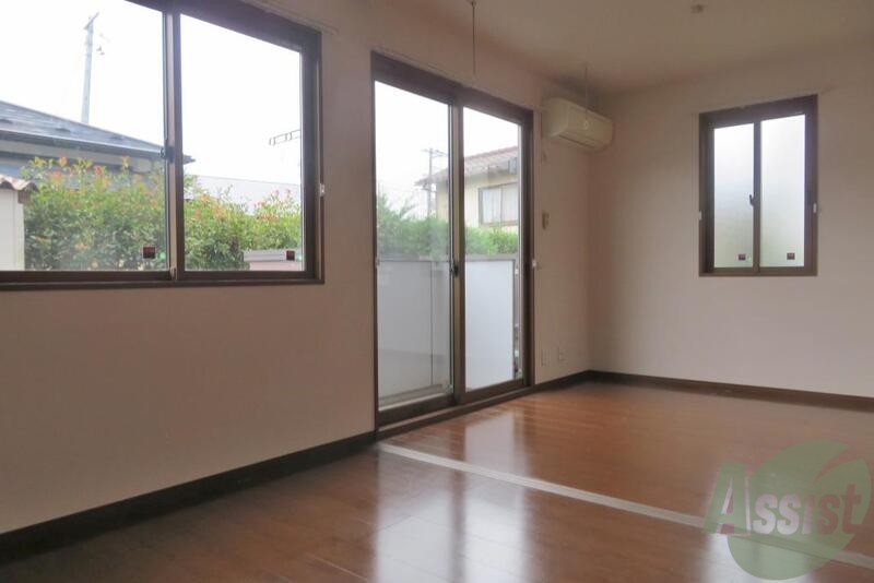 居室・リビング　開放感ありますね～日当たりの良い広々としたお部屋です。