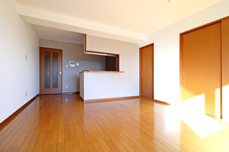 居室・リビング　図面と現状に相違がある場合には現状を優先