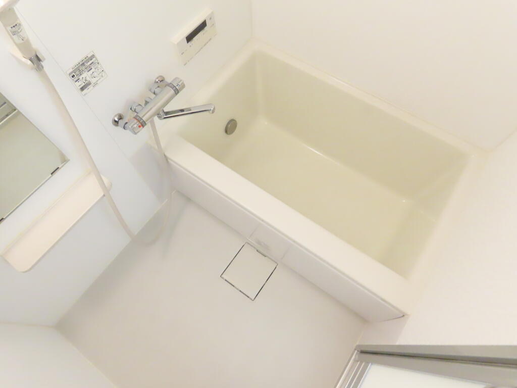 バス・シャワールーム　バスルーム