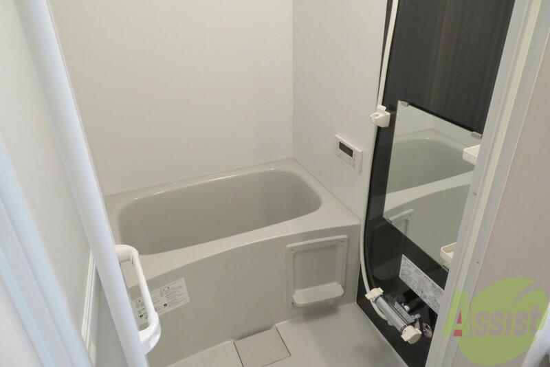 バス・シャワールーム　バスルームもキレイで１日の疲れが癒されます。