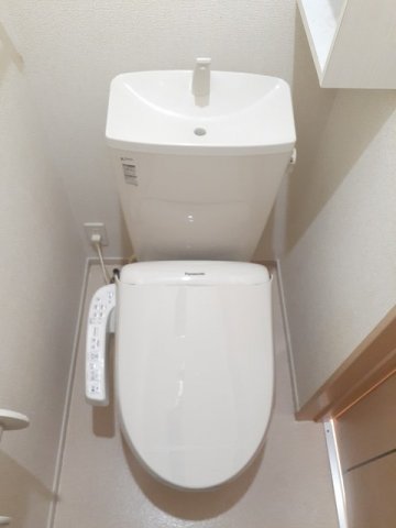 トイレ　コンパクトで使いやすいトイレです
