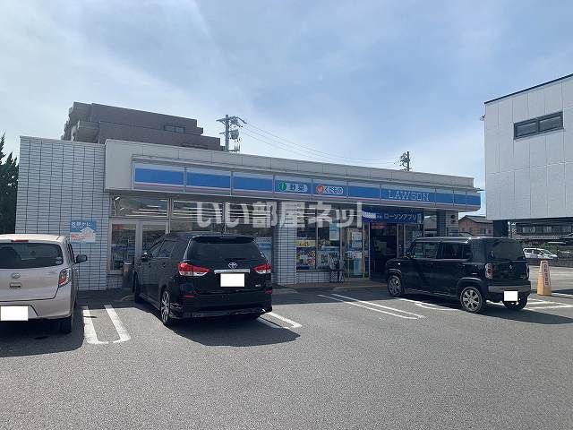 コンビニ　ローソン 半田岩滑中町店（コンビニ）まで646m