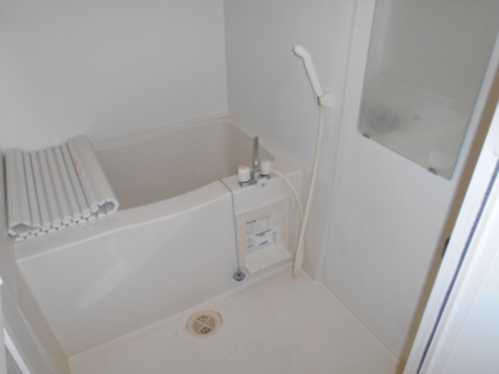 バス・シャワールーム　バスルーム