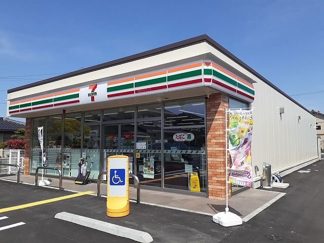 コンビニ　セブン-イレブン 鳥取卯垣店（コンビニ）まで270m