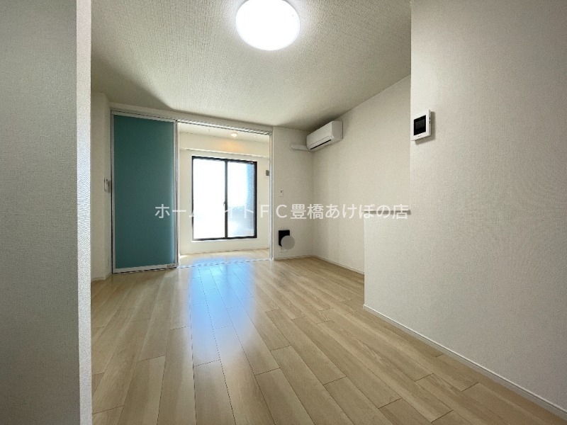 居室・リビング　同型完成モデル