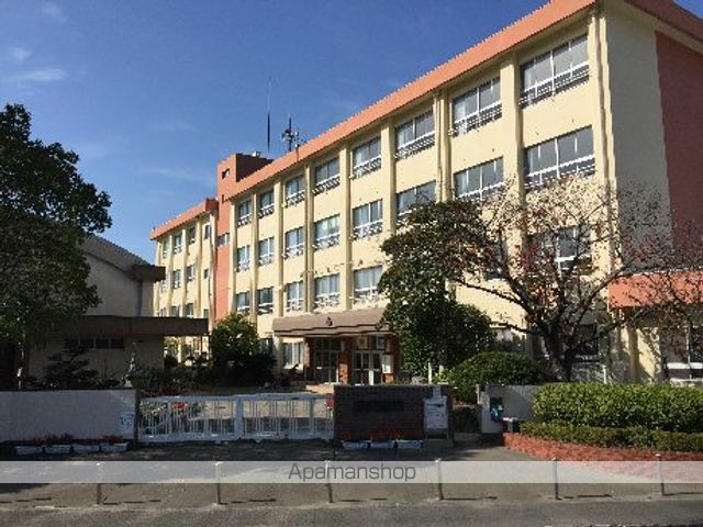 小学校　和歌山市立浜宮小学校（小学校）まで1821m