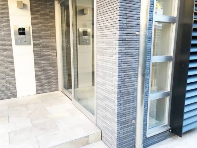 エントランス　オートロック