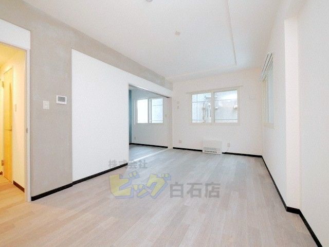 居室・リビング　広々リビングです♪