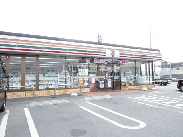 コンビニ　セブンイレブン 松阪大津町店（コンビニ）まで548m