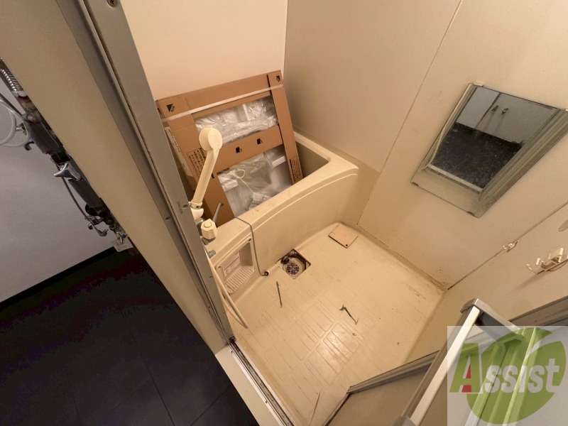 バス・シャワールーム　ユニットバスです。疲れを癒すのに欠かせませんね！