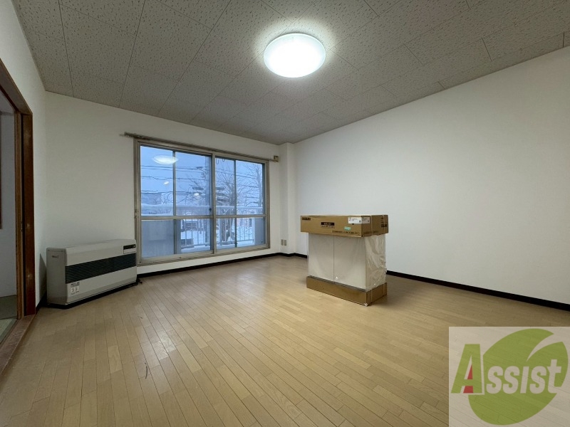 居室・リビング　広くてキレイなお部屋が広がっていて、充実した生活が送れそう。