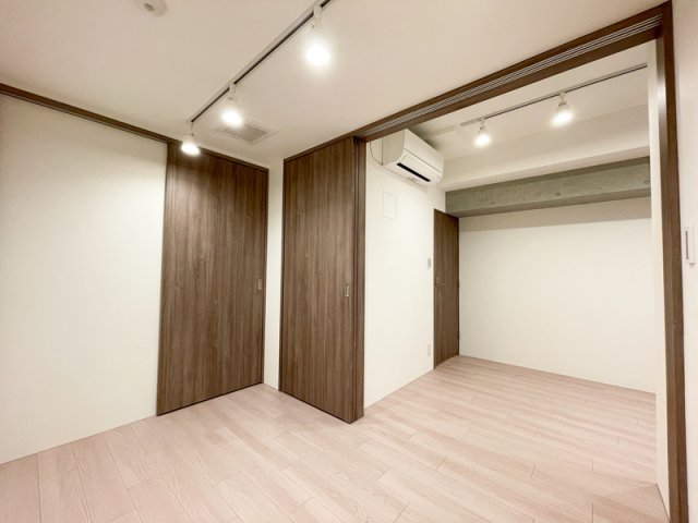 居室・リビング　使い勝手のいい寝室です