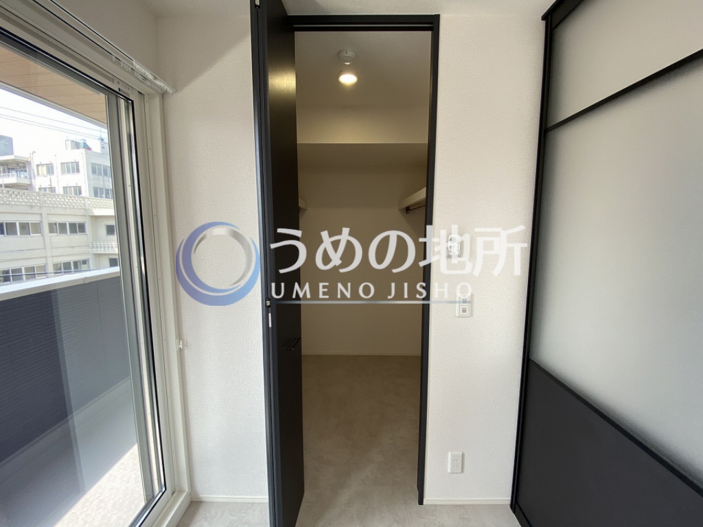 収納　洋室収納