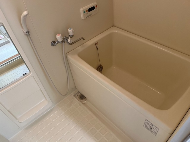 バス・シャワールーム　バス